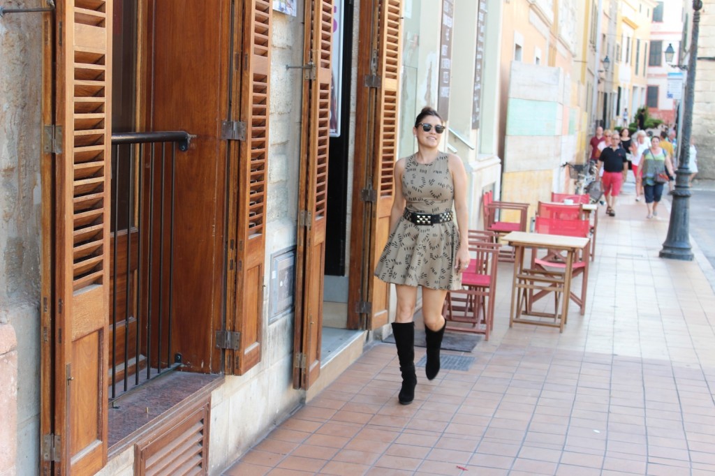 How To Wear Tall Boots With Dresses - V-Style