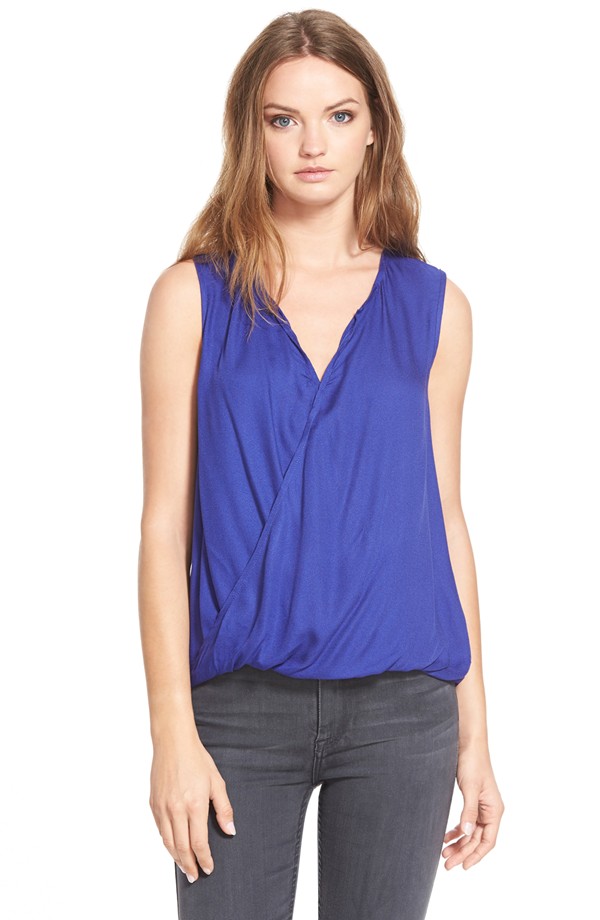 Stylish Breastfeeding Tops - V-Style