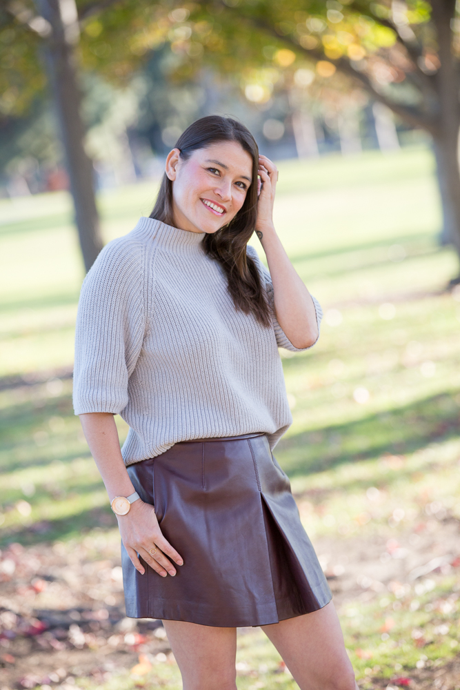 How To Tuck A Sweater Into A Skirt - V-Style