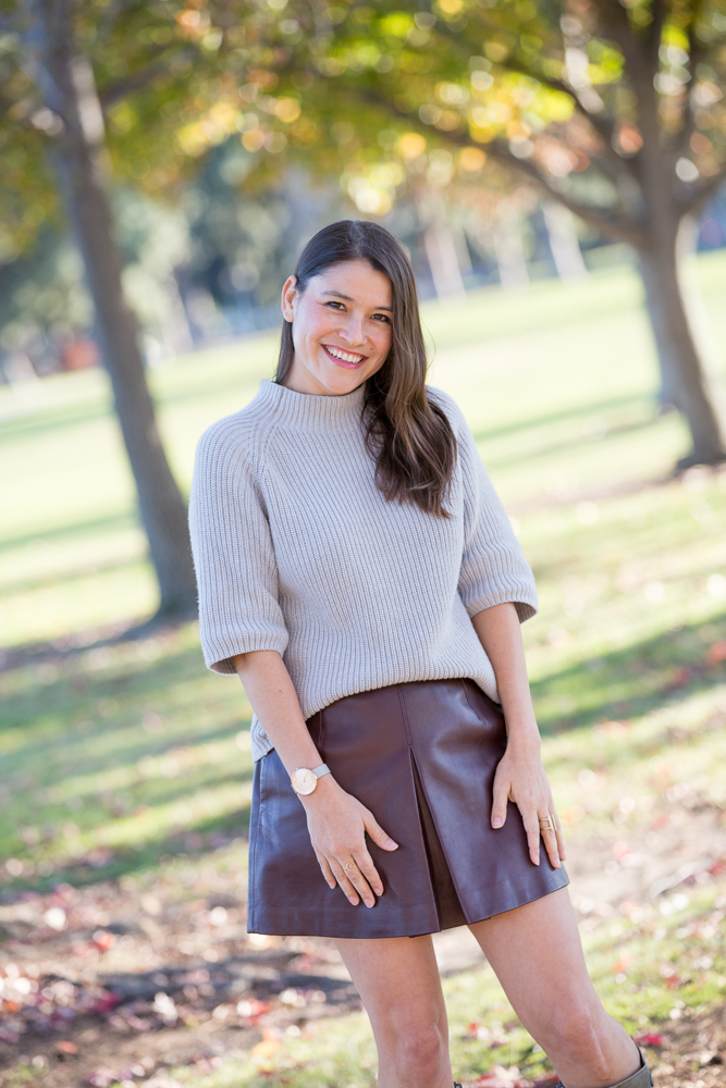 How To Tuck A Sweater Into A Skirt V-Style