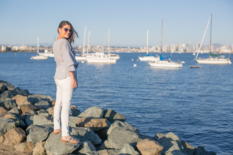 white jeans summer outfit