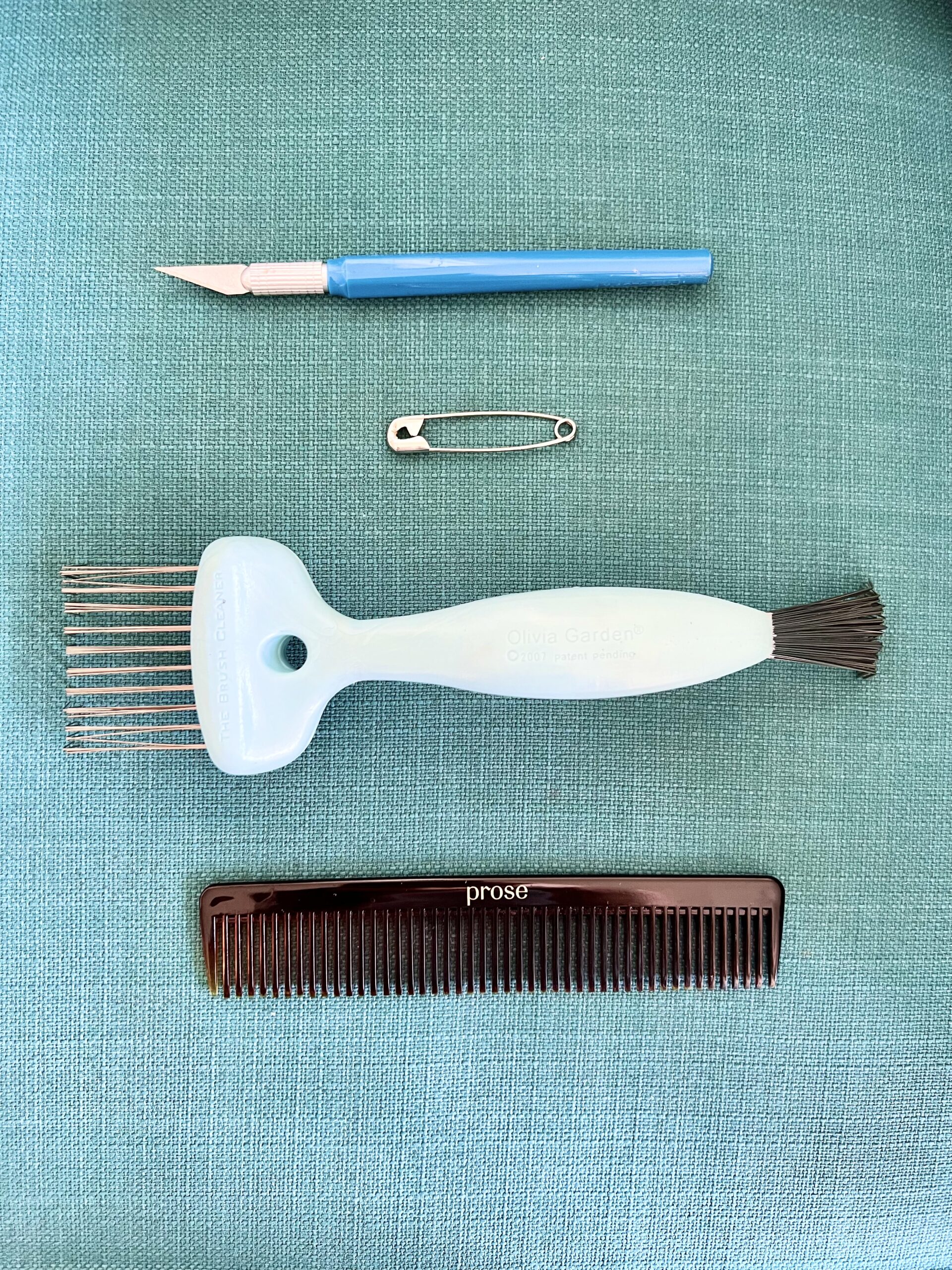 how to clean your hair brush