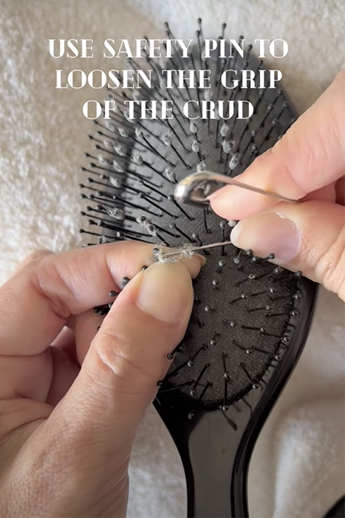 How to Clean Hairbrushes to Remove Lint and Buildup