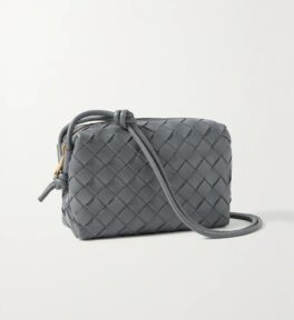 most versatile purse color