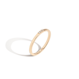 thin gold ring