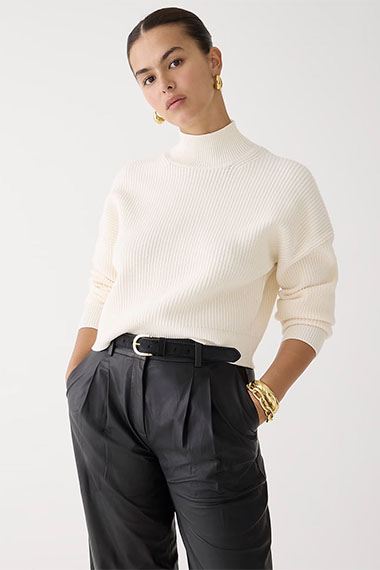 best non-itchy sweaters, stylish sweaters that don't itch
