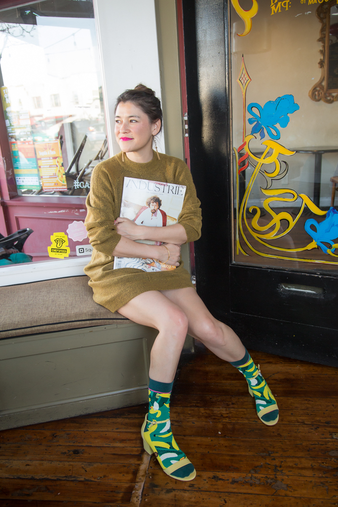 what to wear with yellow shoes