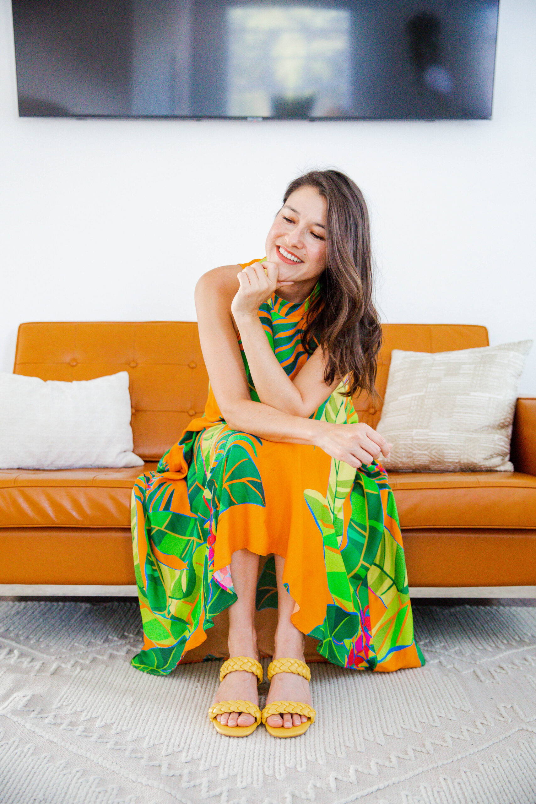 what to wear with yellow shoes